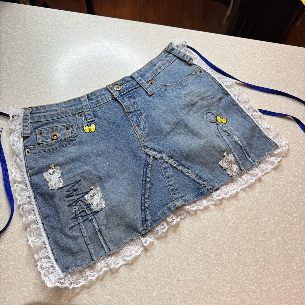 Denim Apron with Lace Trim, Kitties and Bees
